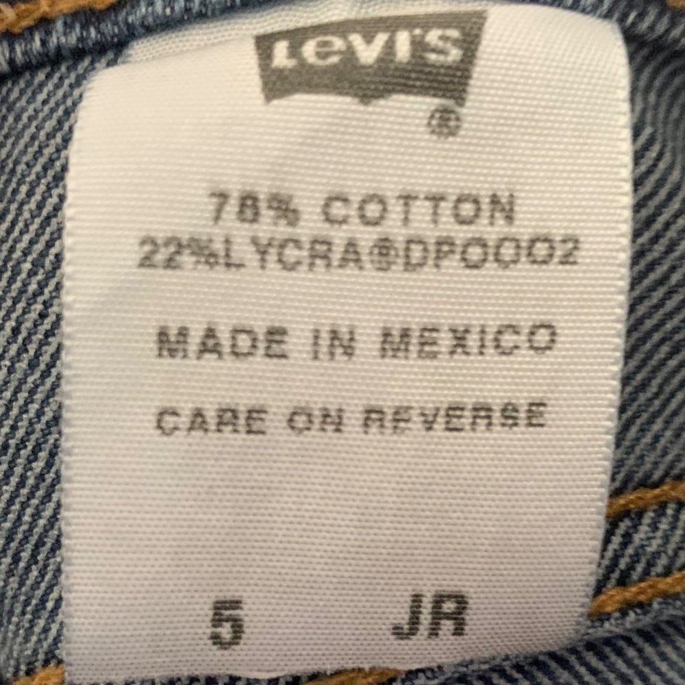 Levi's High Rise Blue Jean Denim Shorts Red Tab Juniors Size 5 - Picture 7 of 8